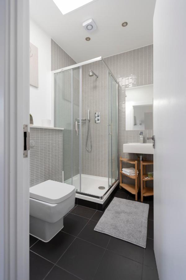Stunning 3 Bedroom Penthouse With Terrace And Lift Londyn Zewnętrze zdjęcie